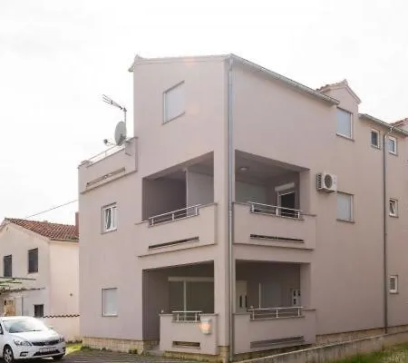 Apartment Summer House