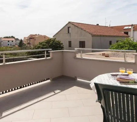 Apartment Summer House *